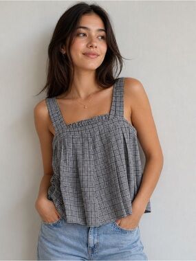 Max Studio London Black & White Gingham Pleated Tank Top Size L